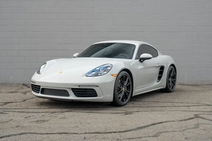 2024 Porsche Cayman Base photo 1