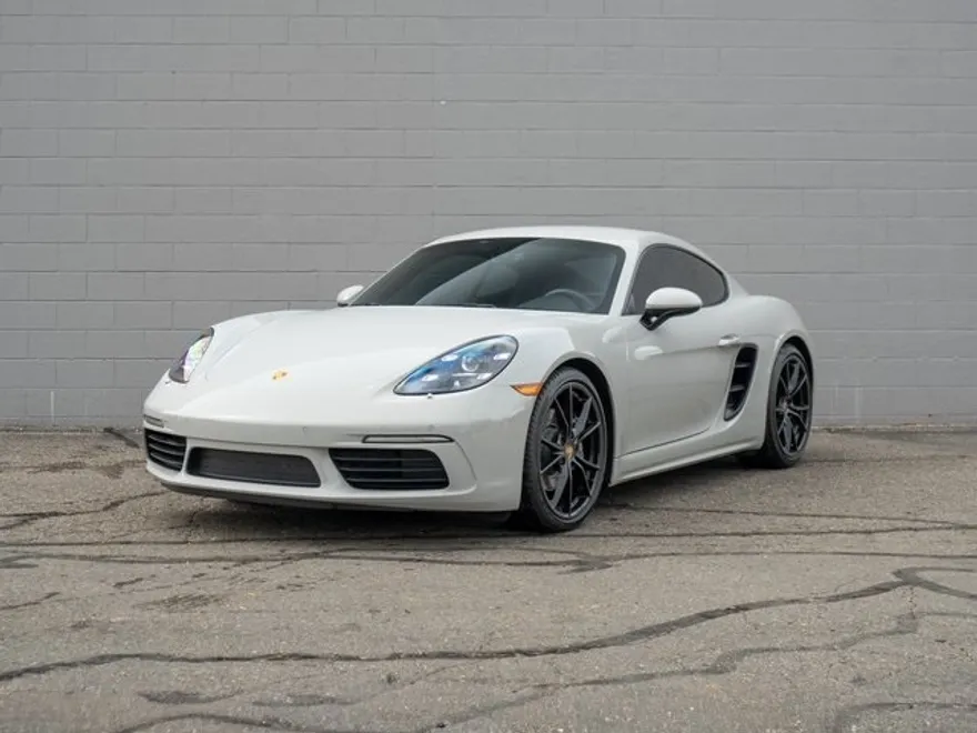2024 Porsche Cayman Base photo 1