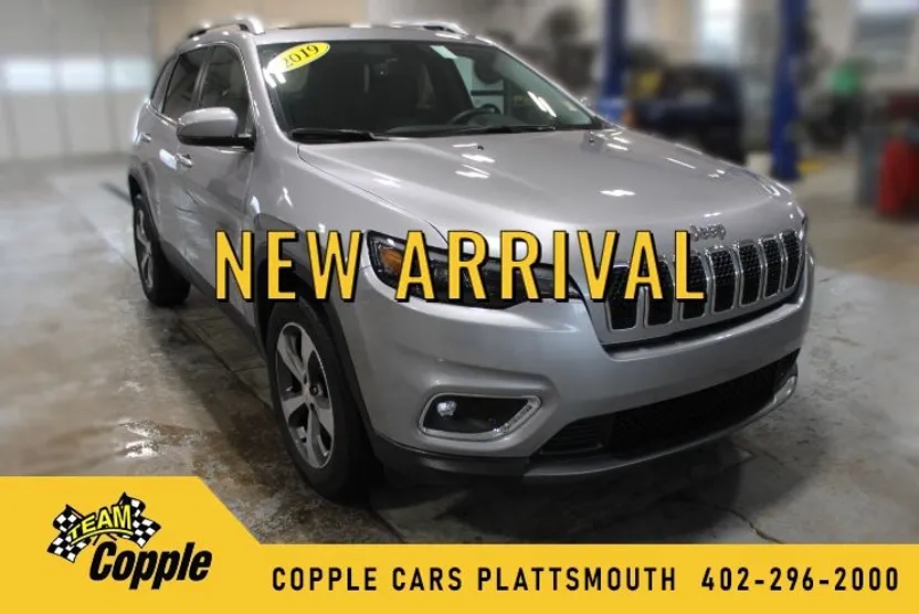 2019 Jeep Cherokee Limited photo 1
