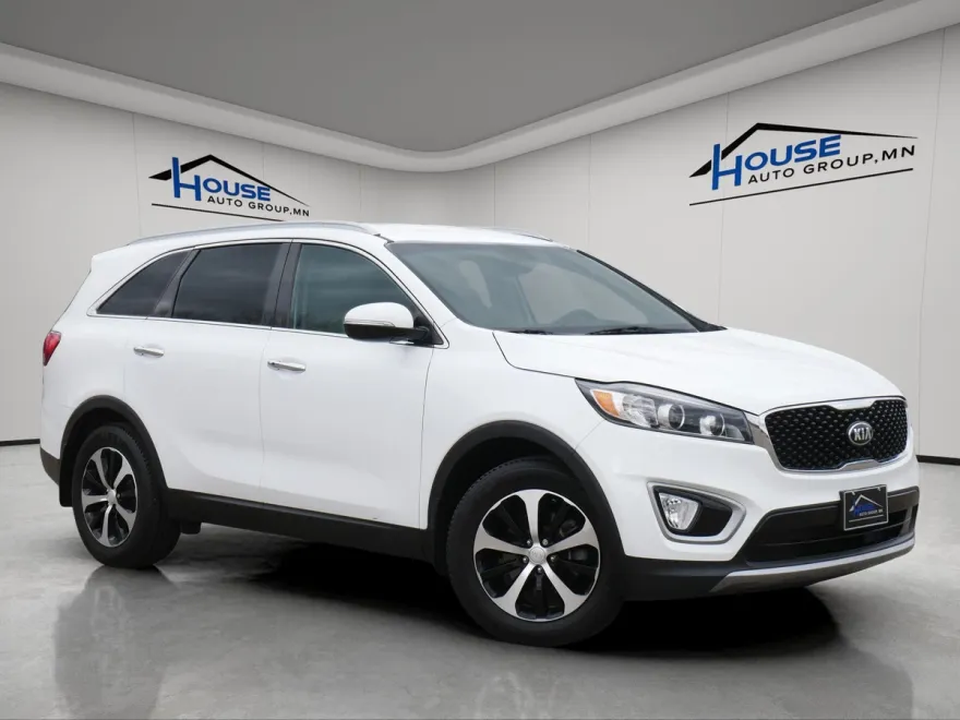 2017 Kia Sorento EX photo 1