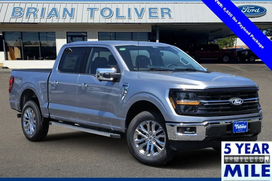 2025 Ford F-150 XLT photo 1