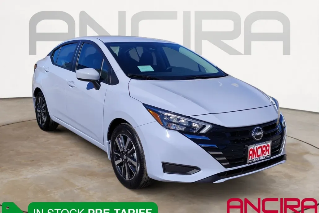 2025 Nissan Versa SV photo 1