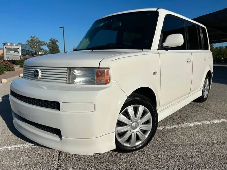 2006 Scion xB Base photo 1