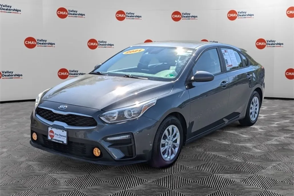 2021 Kia Forte FE photo 1