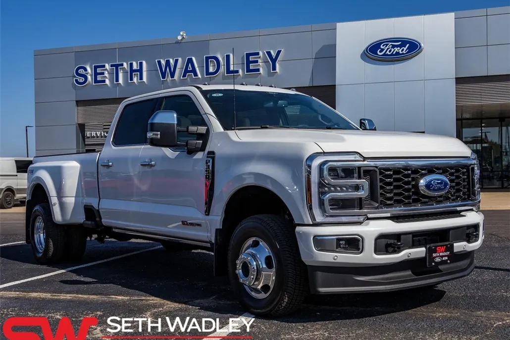 2025 Ford F-350 photo 1