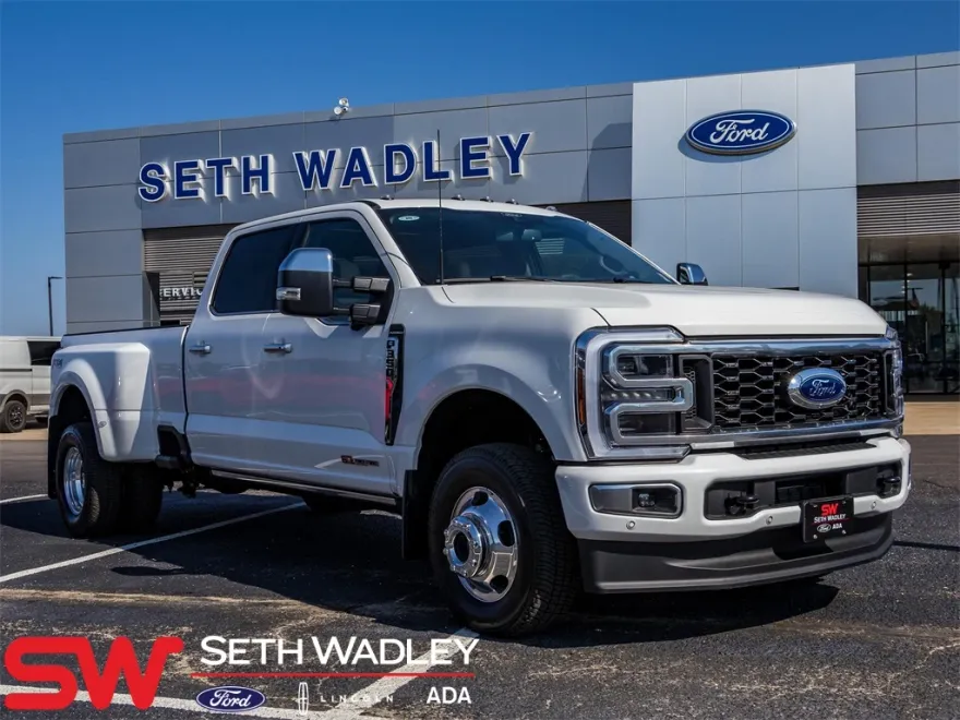 2025 Ford F-350 photo 1