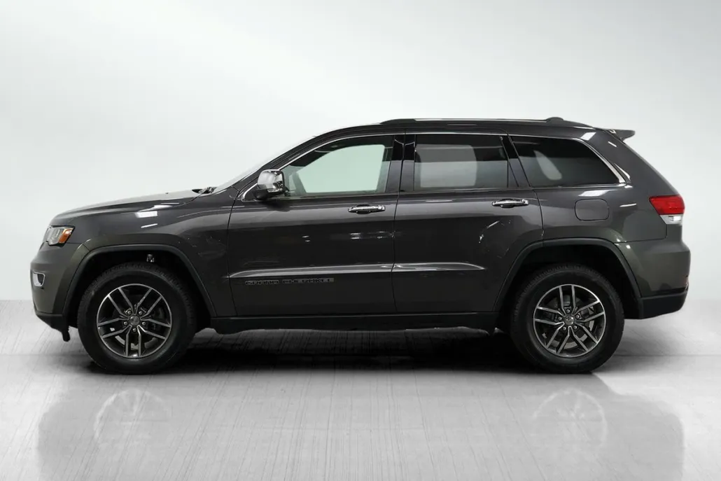 2017 Jeep Grand Cherokee Limited photo 1