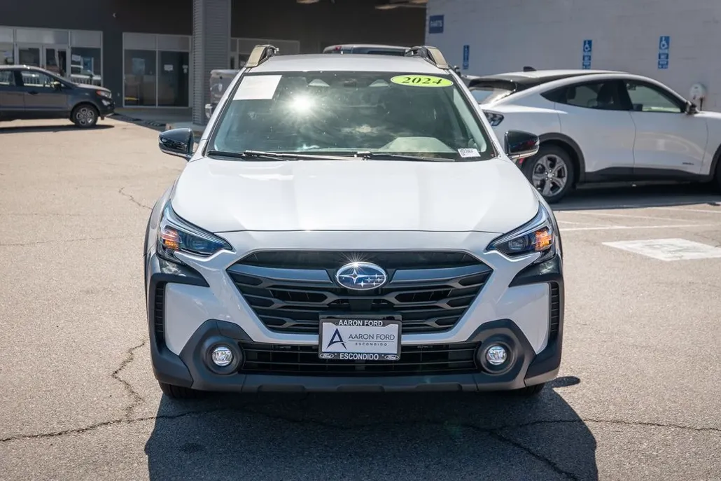 2024 Subaru Outback Premium photo 1