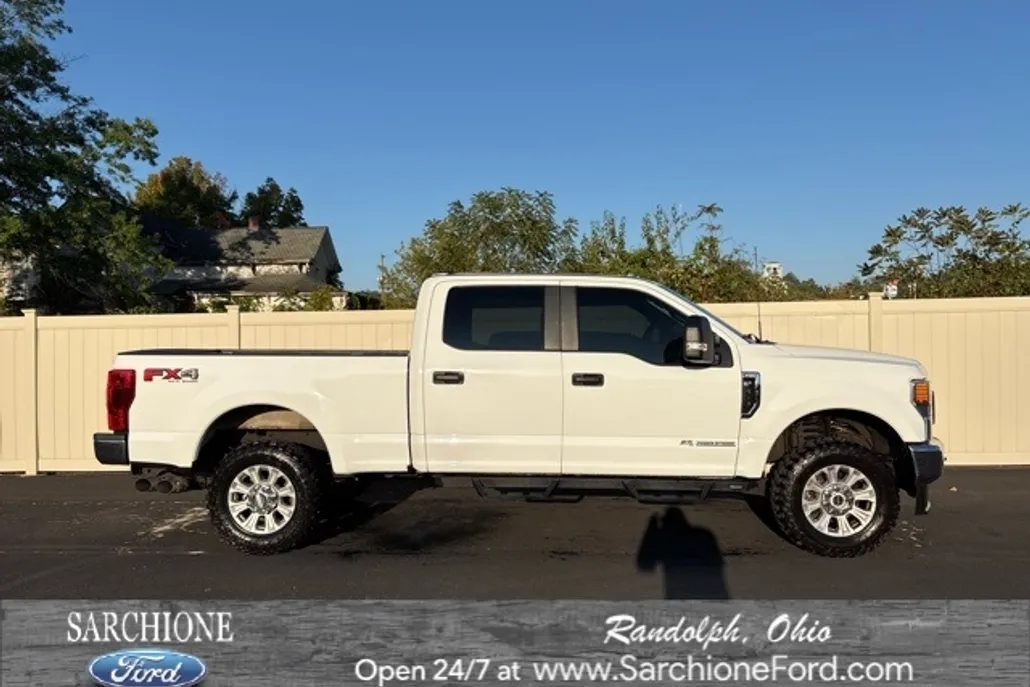 2022 Ford F-350 photo 1