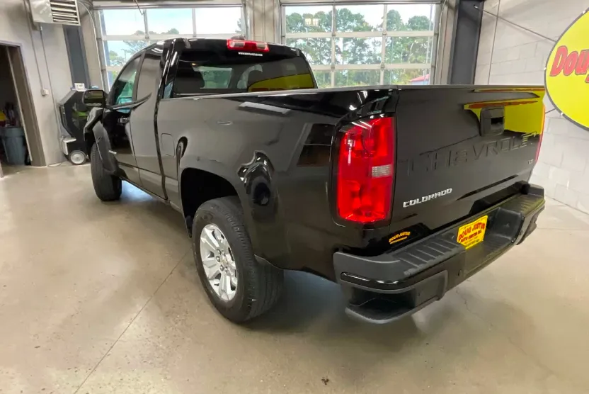 2022 Chevrolet Colorado LT photo 1