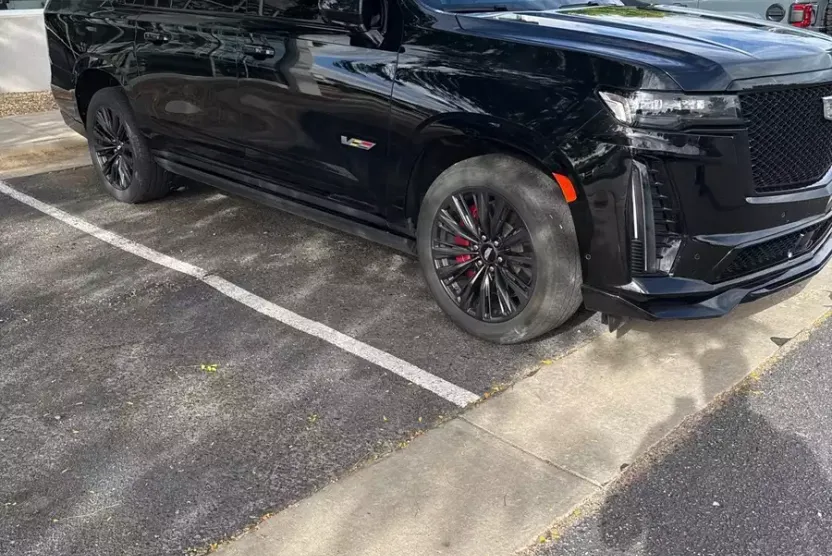 2023 Cadillac Escalade ESV V-Series photo 1