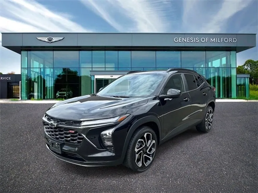 2024 Chevrolet Trax photo 1