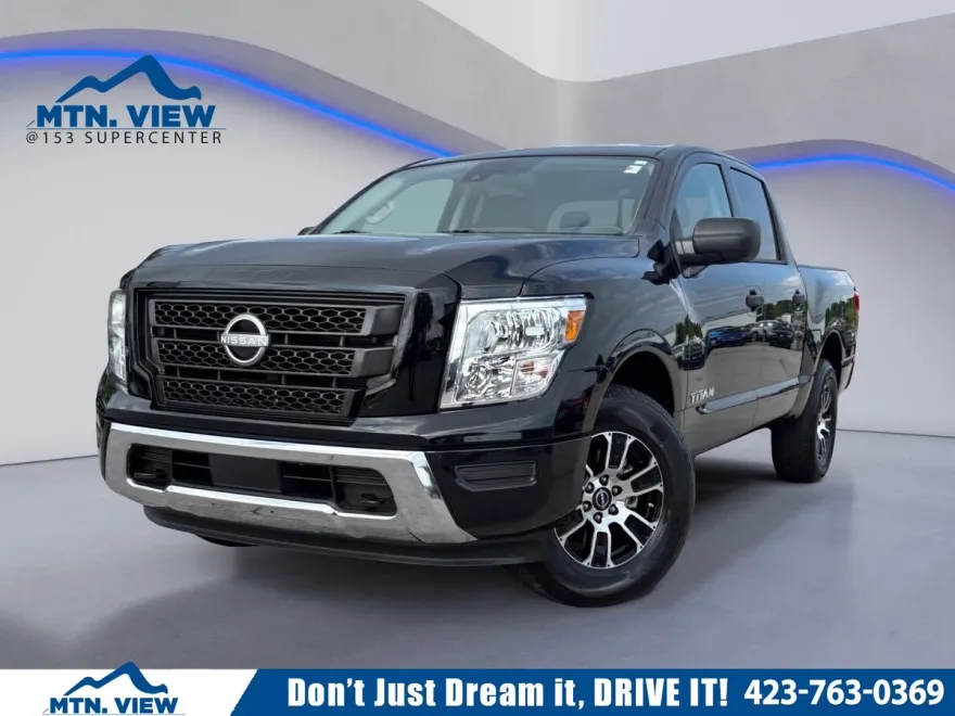 2024 Nissan Titan SV photo 1