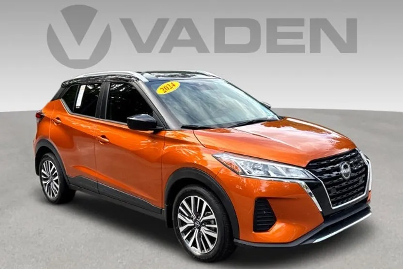 2024 Nissan Kicks SV photo 1