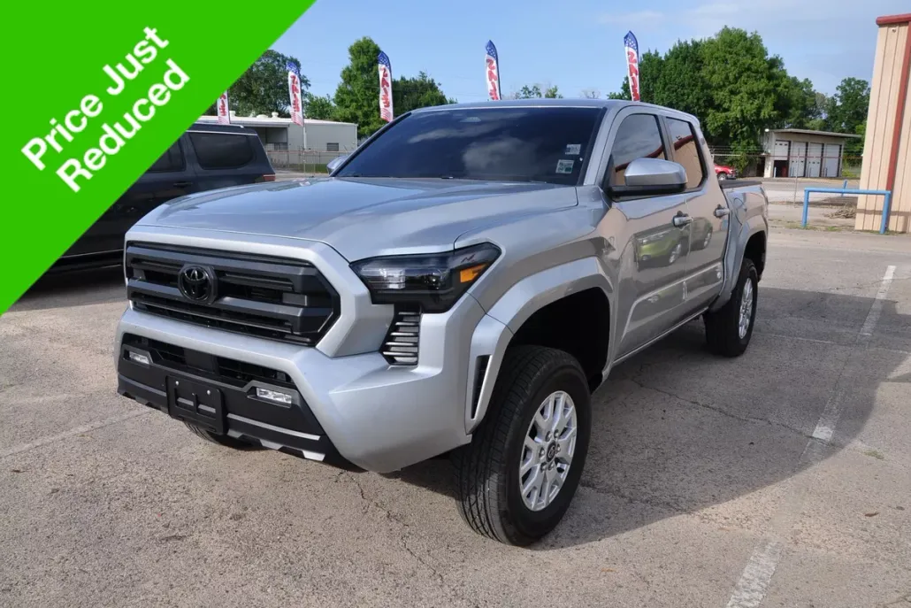 2025 Toyota Tacoma SR5 photo 1