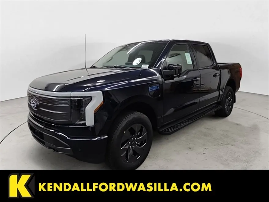 2025 Ford F-150 Lightning Lariat photo 1