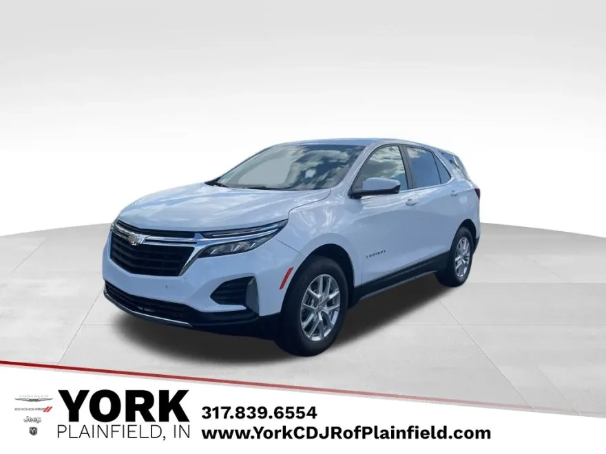 2024 Chevrolet Equinox LT photo 1
