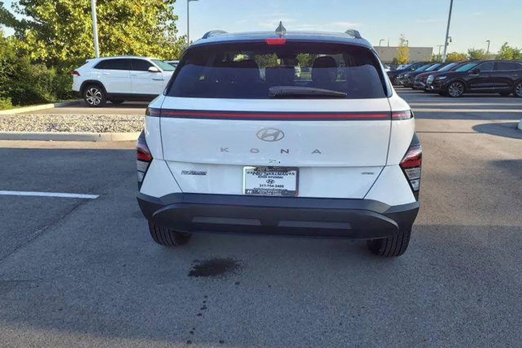 2026 Hyundai Kona SEL photo 1