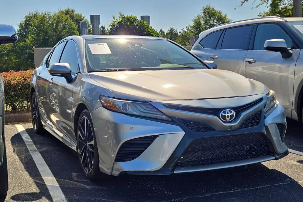 2019 Toyota Camry XSE photo 1