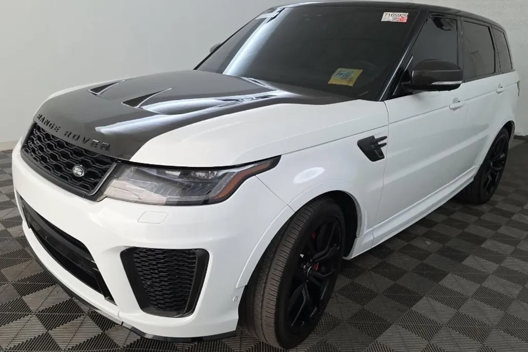 2022 Land Rover Range Rover Sport SVR photo 1