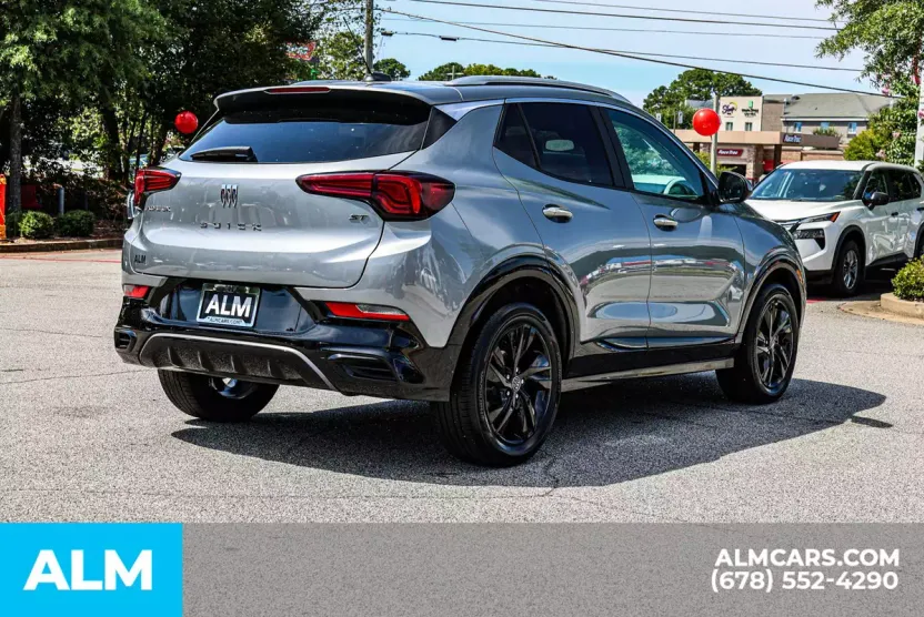 2024 Buick Encore GX Sport Touring photo 1