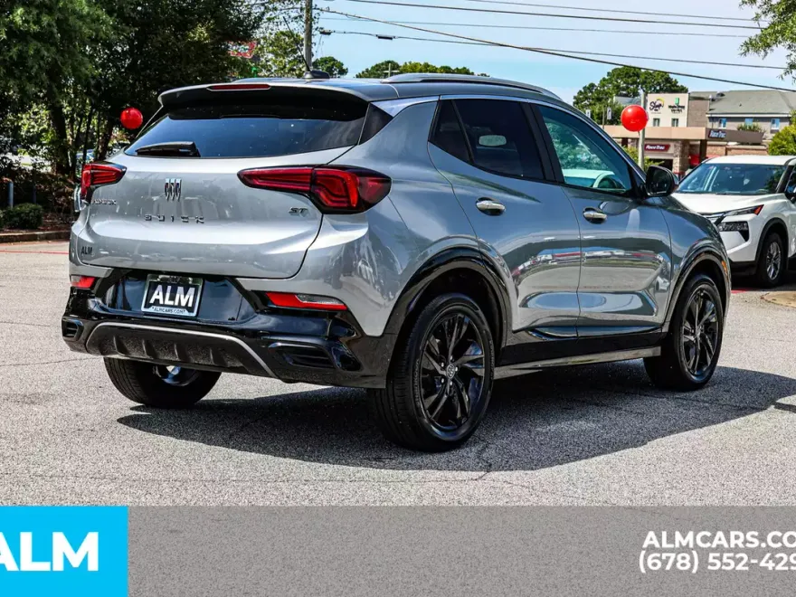 2024 Buick Encore GX Sport Touring photo 1