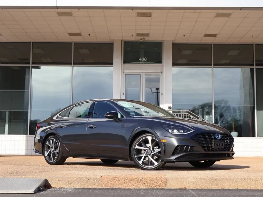 2023 Hyundai Sonata SEL Plus photo 1