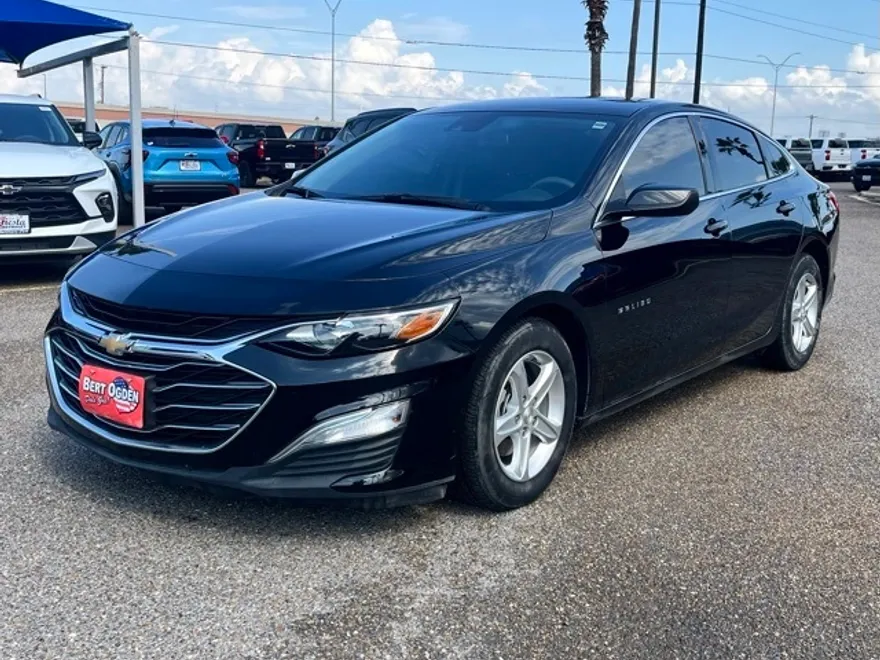 2024 Chevrolet Malibu LS photo 1