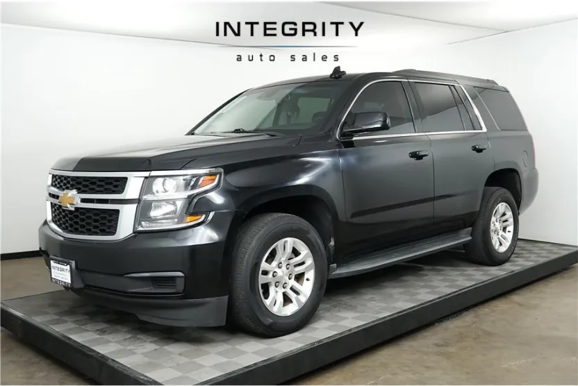 2018 Chevrolet Tahoe LT photo 1