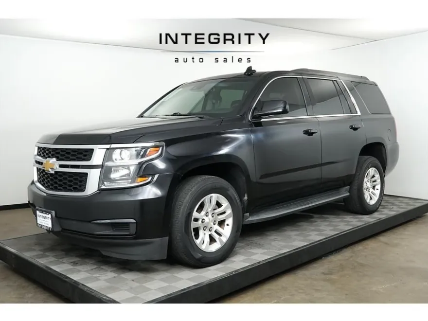 2018 Chevrolet Tahoe LT photo 1