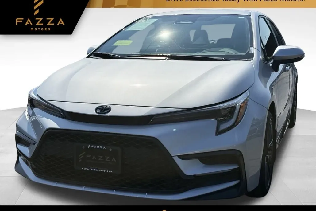 2024 Toyota Corolla SE photo 1