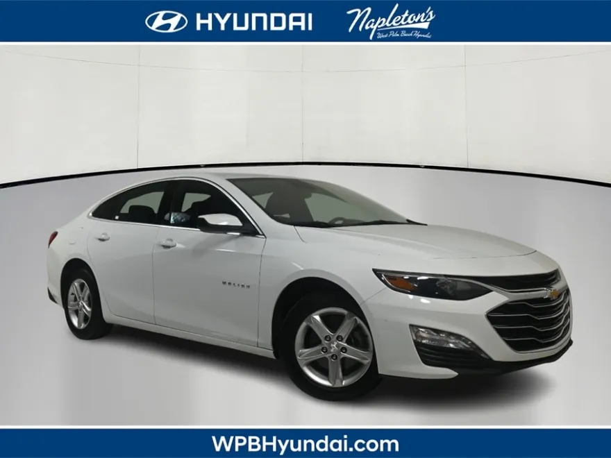 2023 Chevrolet Malibu 1LT photo 1