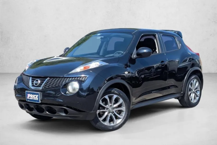 2011 Nissan Juke S photo 1