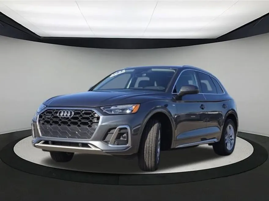 2023 Audi Q5 S line Premium photo 1