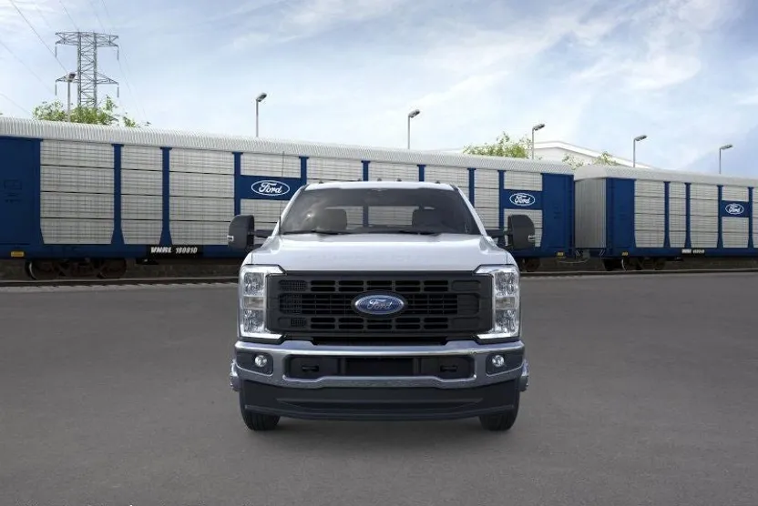 2026 Ford F-350 photo 1