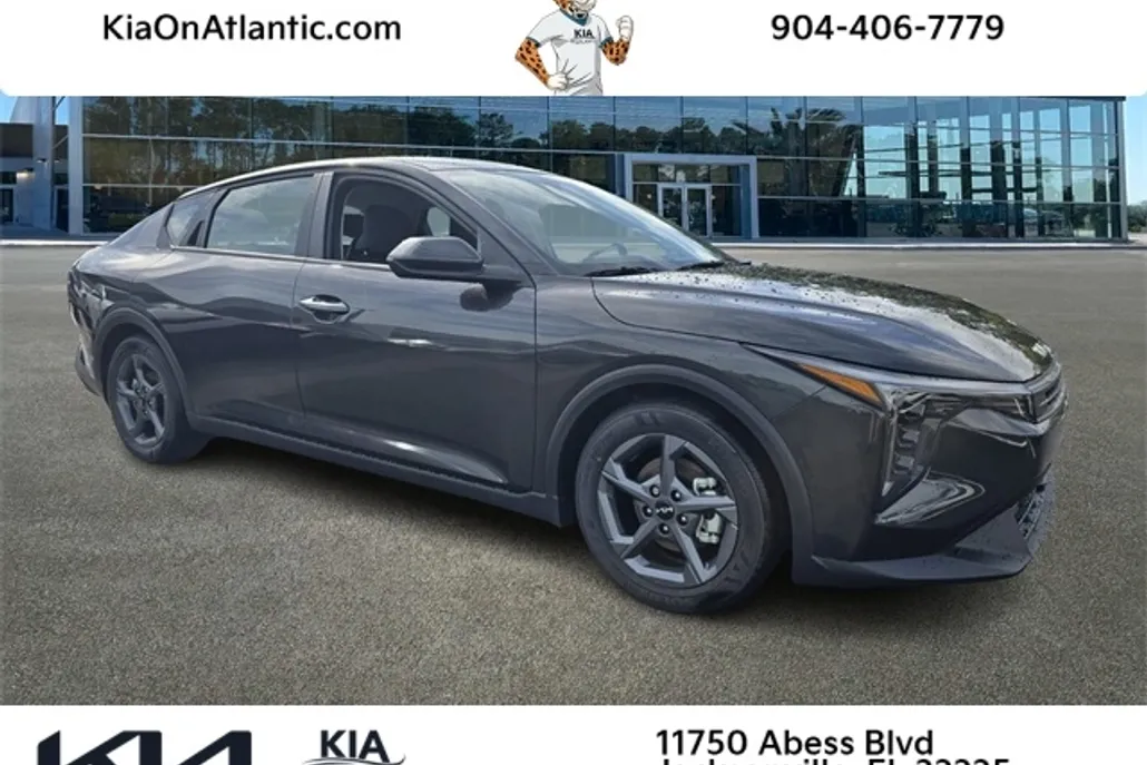 2025 Kia K4 LXS photo 1