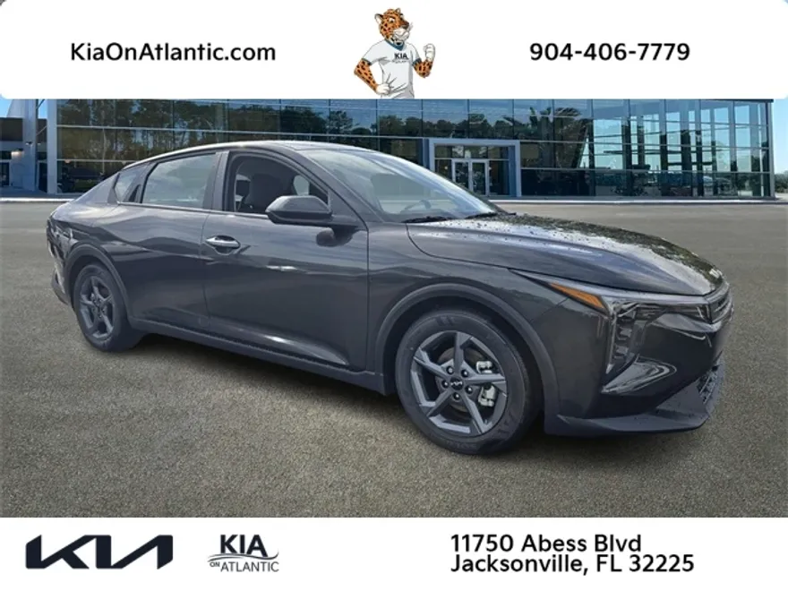 2025 Kia K4 LXS photo 1