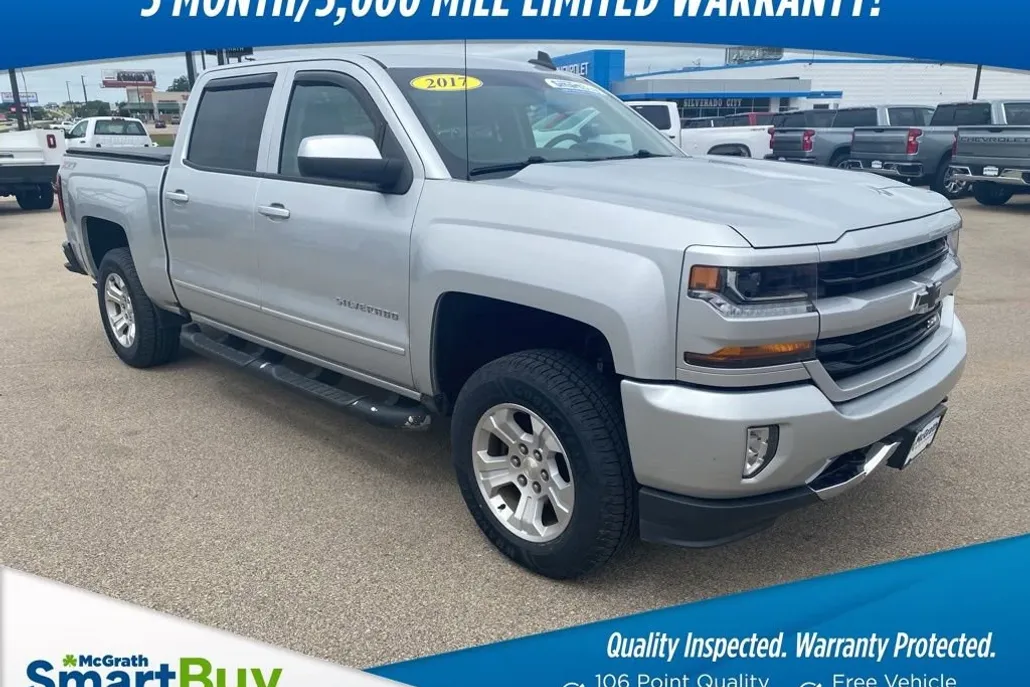 2017 Chevrolet Silverado 1500 LT photo 1