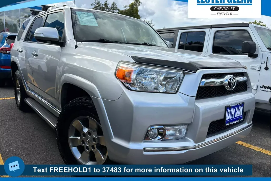 2013 Toyota 4Runner SR5 photo 1