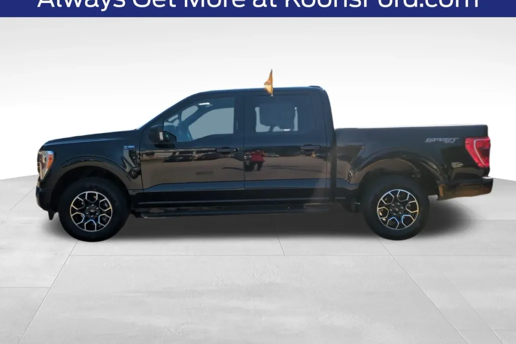 2023 Ford F-150 XLT photo 1
