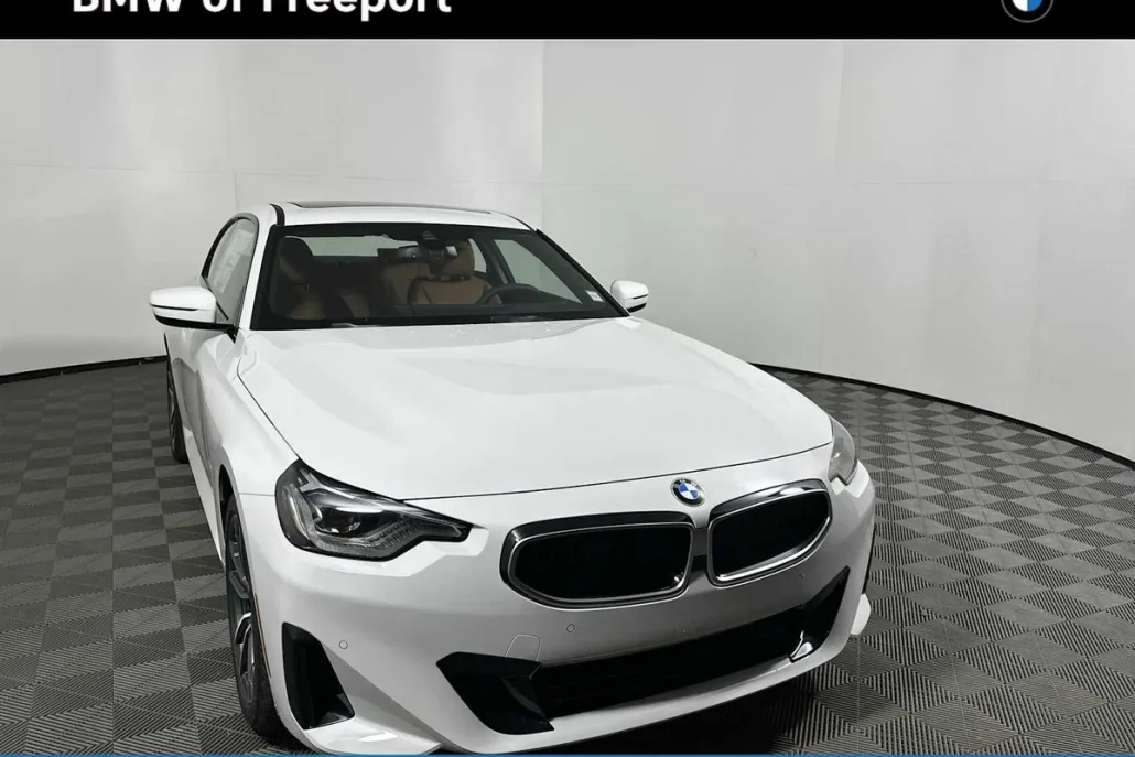 2025 Bmw 230i xDrive photo 1
