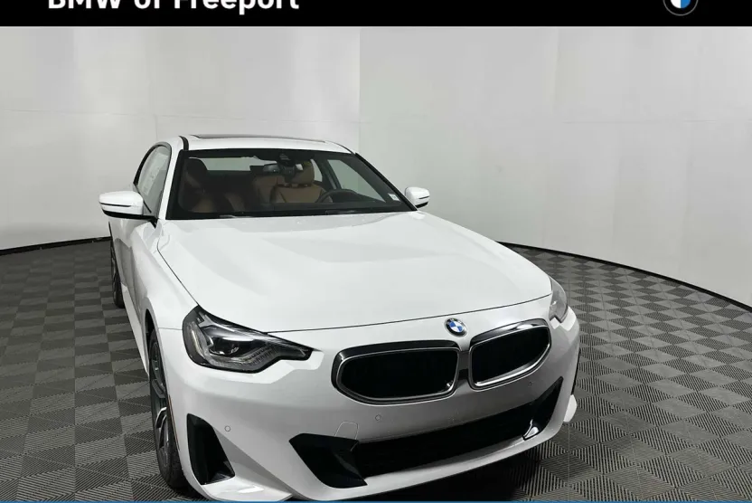 2025 Bmw 230i xDrive photo 1