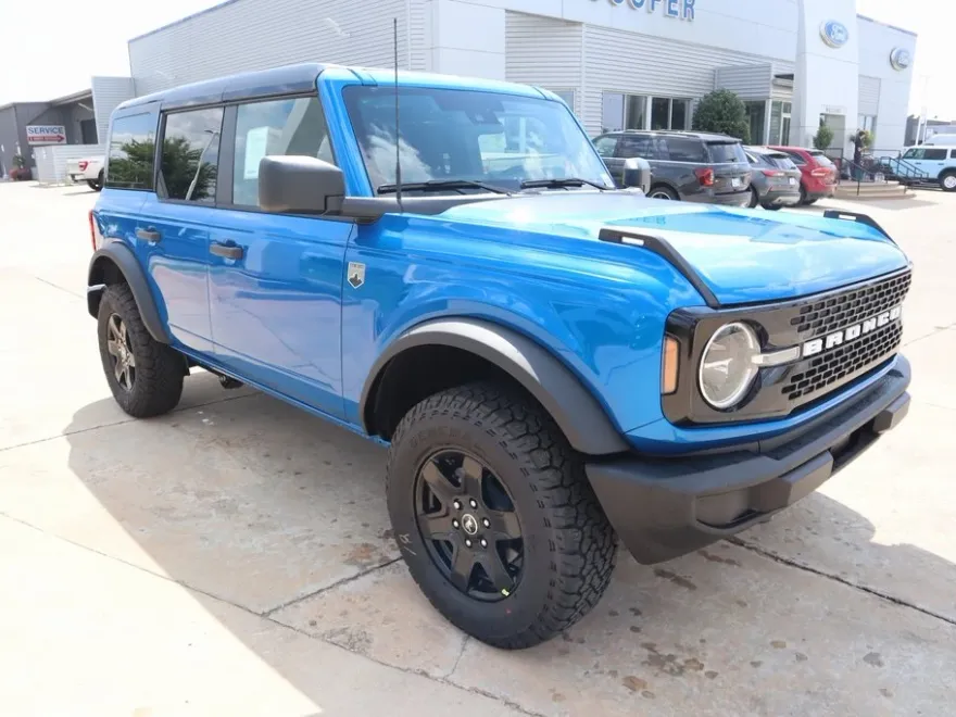 2025 Ford Bronco Big Bend photo 1