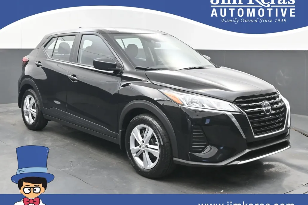 2025 Nissan Kicks Play S photo 1