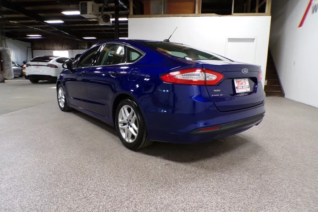 2013 Ford Fusion SE photo 1