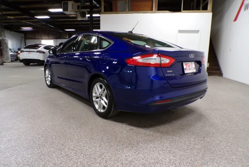 2013 Ford Fusion SE photo 1