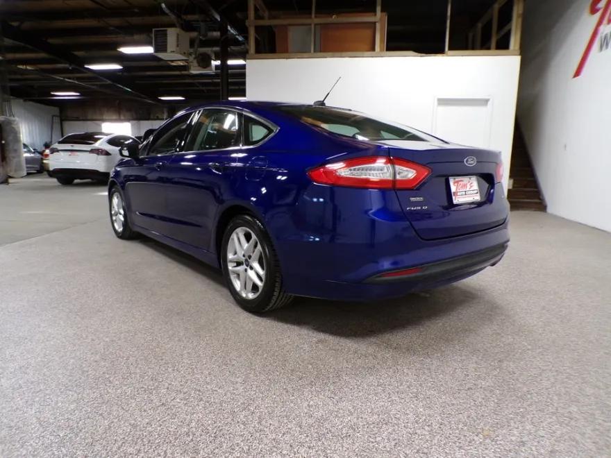2013 Ford Fusion SE photo 1