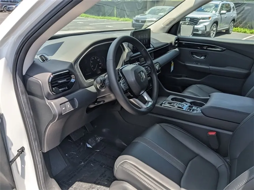 2025 Honda Pilot EX-L photo 1