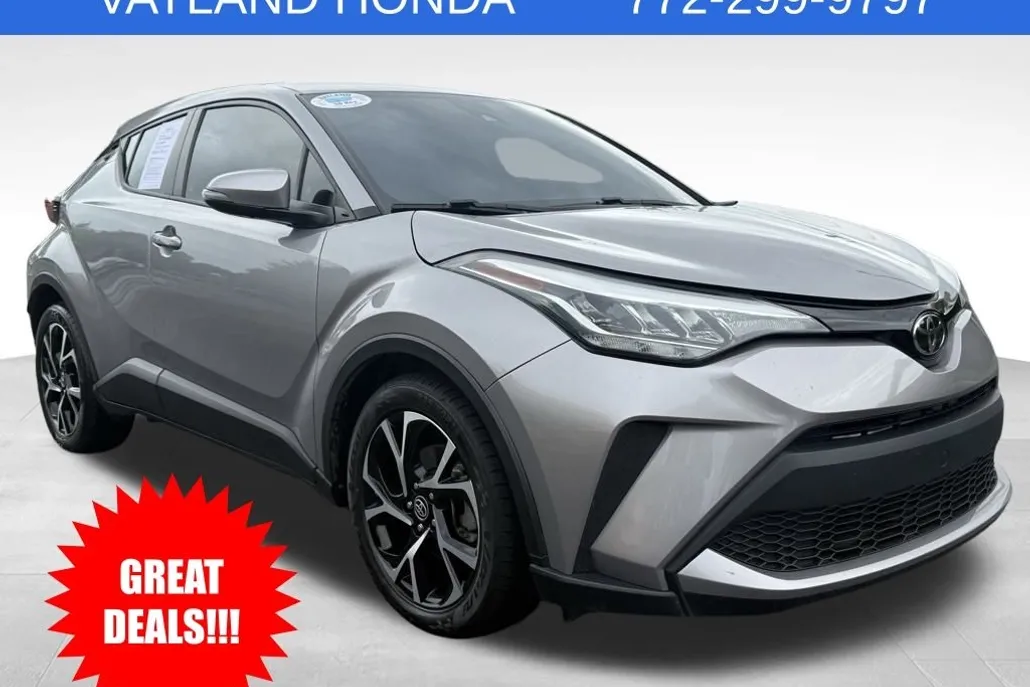 2020 Toyota C-HR XLE photo 1