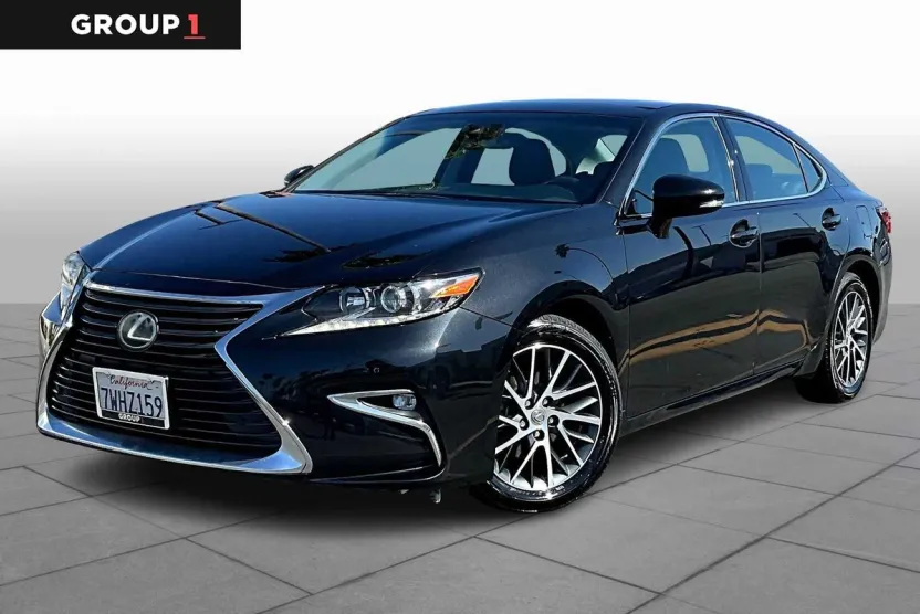 2017 Lexus ES 350 photo 1